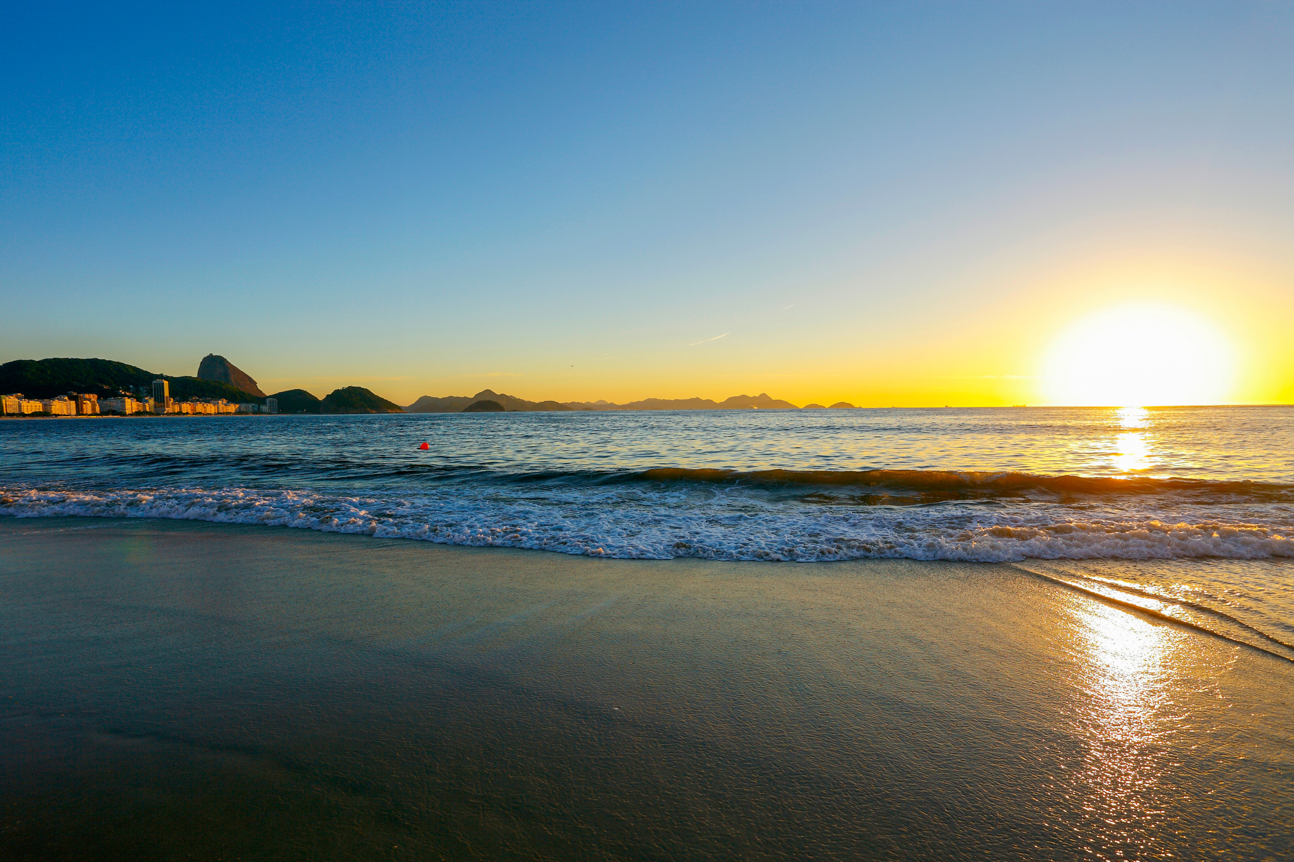 Terça de sol e clima quente no Rio