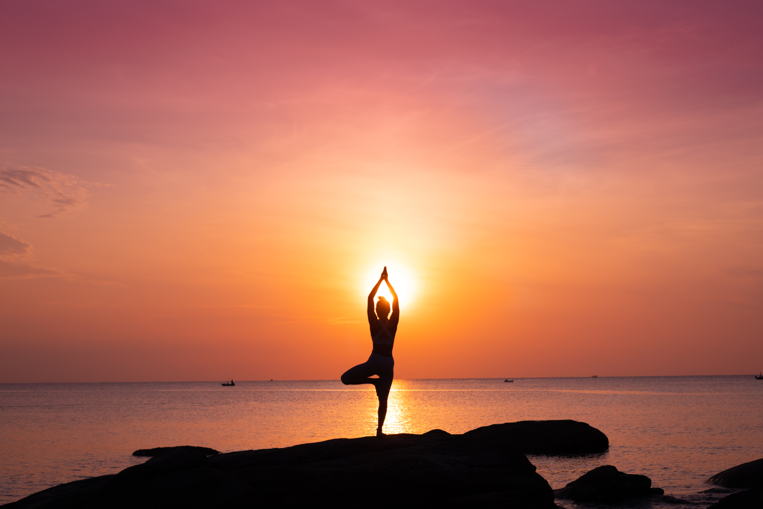 Busque o equilíbrio com a Yoga na orla 1