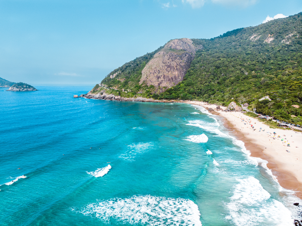 Praias do RJ buscam retomar a Bandeira Azul