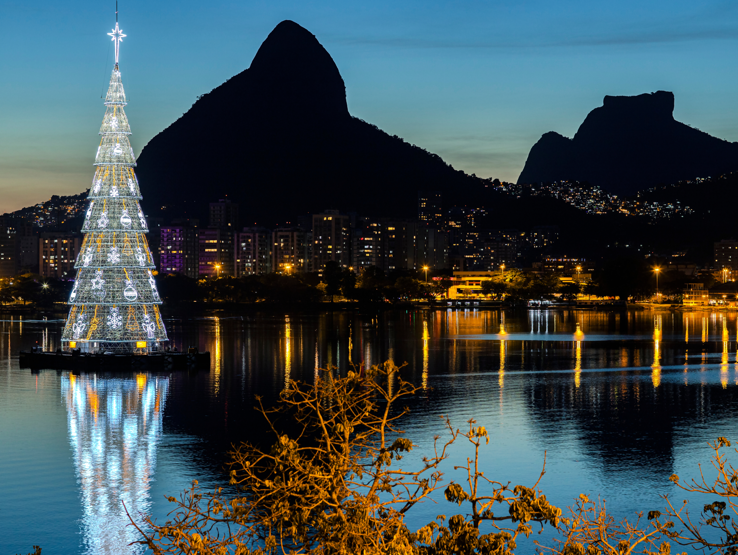 Orla Rio deseja um feliz natal à todos