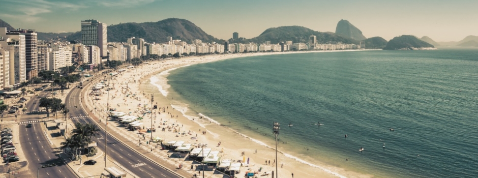 Copacabana está com telão de cinema e sessões gratuitas