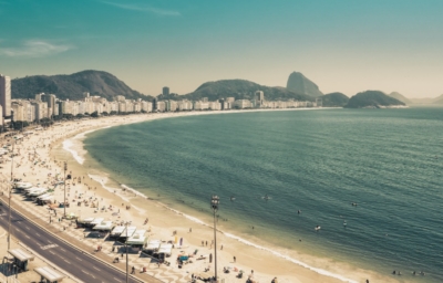 Copacabana está com telão de cinema e sessões gratuitas