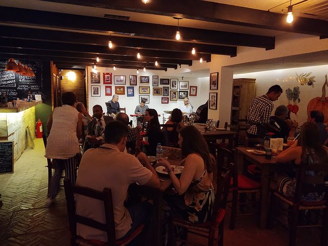 Taverna del Mar é local de experiências no Leme 1