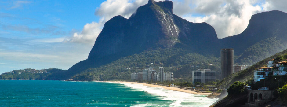 Quarta com sol e chance de chuva no Rio