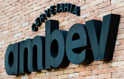 Ambev produz sua primeira garrafa 100% reciclada 1