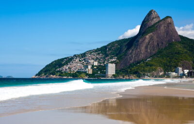 Sábado de sol com boas ondas