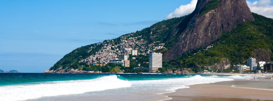 Sábado de sol com boas ondas