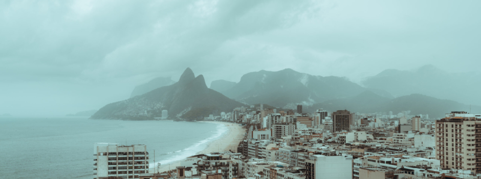 Sexta-feira nublada com tempo instável
