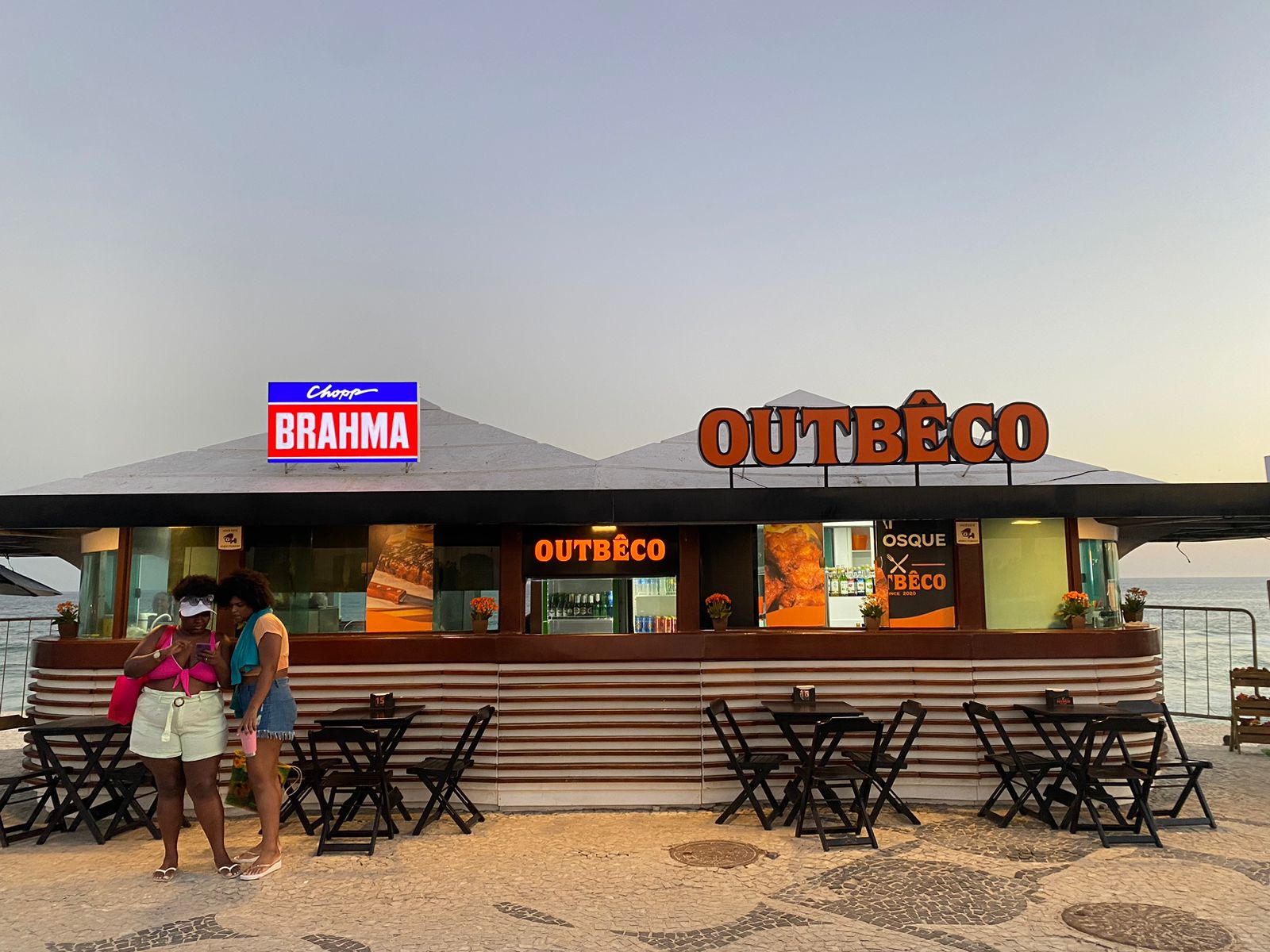 Quiosque Outbêco é novo point de delícias na Barra - Orla Rio