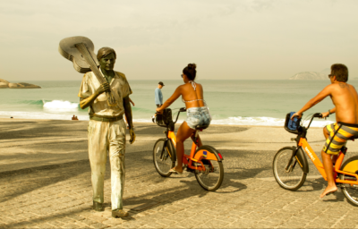 Dia do Compositor Brasileiro: conheça artistas inspirados pelas as praias cariocas