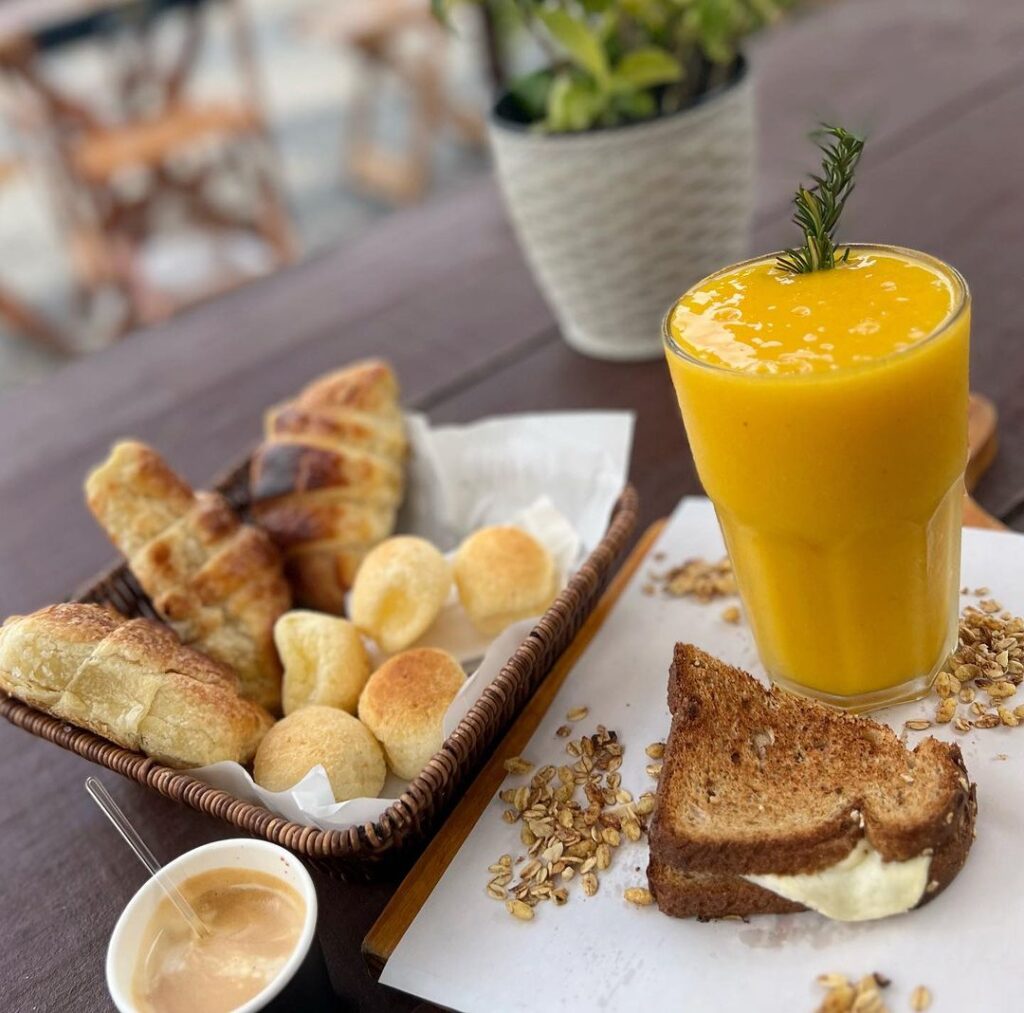 Experimente o café da manhã do Voo Livre 1