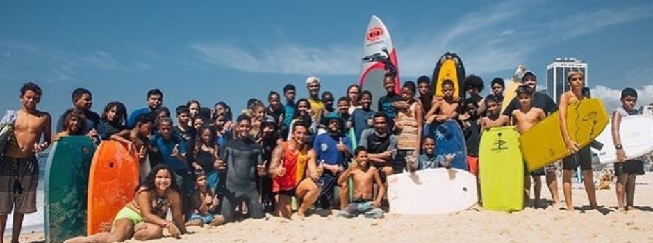Personagens da Orla: conheça o projeto Leme Surf Club