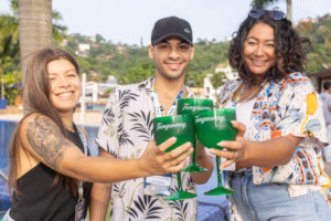 Tanqueray distruibui produtos na Convenção 'Parque da Orla' 1