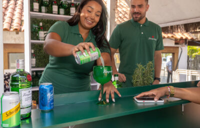 Tanqueray distruibui produtos na Convenção 'Parque da Orla' 2