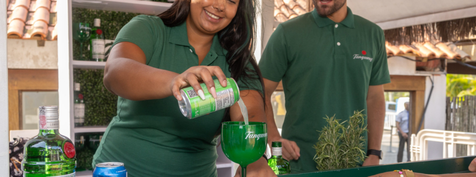 Tanqueray distruibui produtos na Convenção 'Parque da Orla' 2