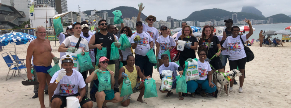 Bloco Limpeza recolhe mais 80 quilos de resíduos na orla 1
