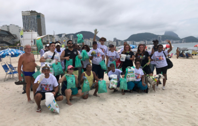 Bloco Limpeza recolhe mais 80 quilos de resíduos na orla 1
