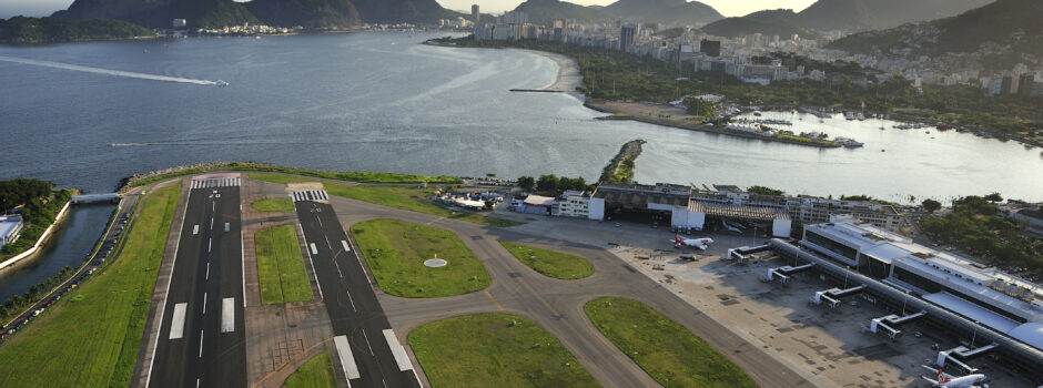 Mais de 100 mil passageiros devem passar no Santos Dumont durante carnaval