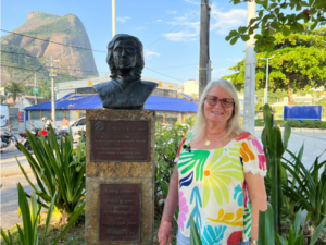 Personagens da orla especial Dia da Mulher: quiosque da Tia Augusta