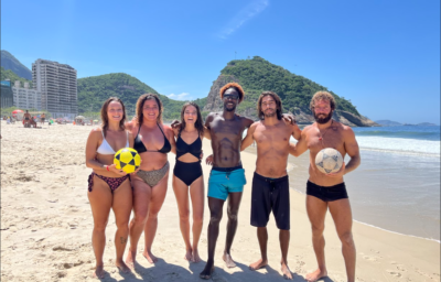 Personagens da Orla: filme Bola Pro Alto, revela a Cultura e História da Altinha nas Praias do Rio de Janeiro