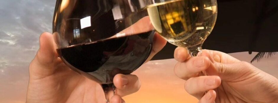 Comemore o Dia do beijo com um bom vinho à beira mar 4