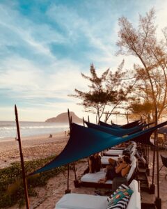 Clássico Beach Club celebra 10 anos de história com inauguração na Praia do Leme 1