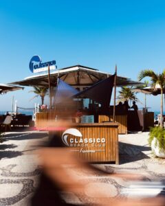 Clássico Beach Club celebra 10 anos de história com inauguração na Praia do Leme 3