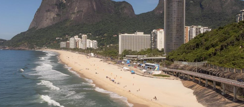 Surf, sol e adrenalina: Campeonato Brasileiro estreia em São Conrado com base no Quiosque Rio Eco