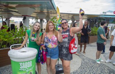 Guaracamp desembara na orla e tematiza quiosque em Copacabana 1