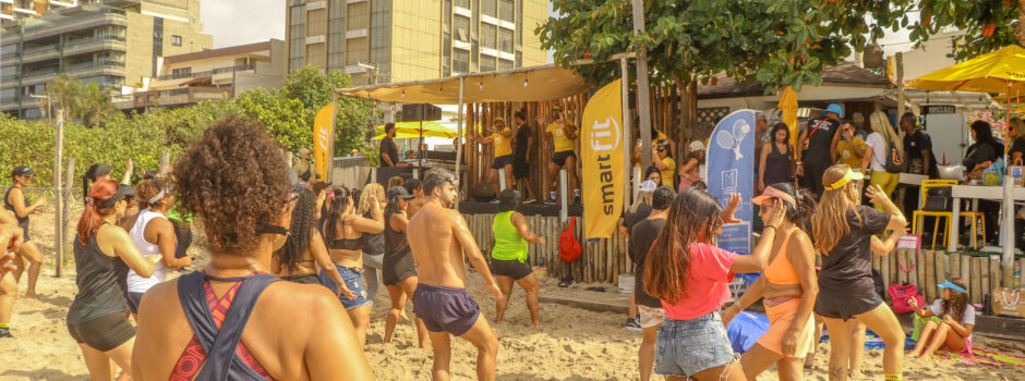 Dia Internacional da Dança: movimento, praia e muita energia na orla