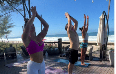 Respira, inspira... e vem pra orla! Aula de yoga gratuita no quiosque Mirroáh