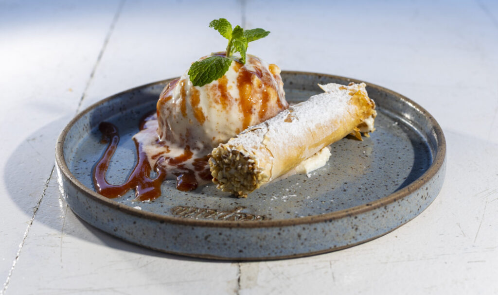 Cannoli Romeu & Julieta — Match Beach Club