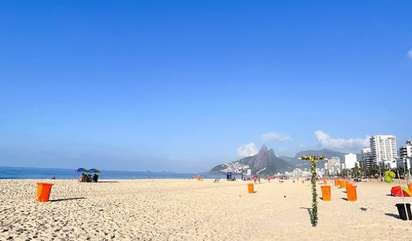 Viu, Pegou realiza ação de limpeza no Leblon com parceria da Orla Rio. Faça a sua inscrição!