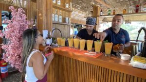 Quiosque Muah celebra um ano de histórias na orla carioca 3