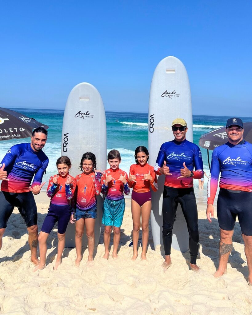 Colônia de Férias Burle Xperience abre a temporada de verão na Barra com atividades ao ar livre