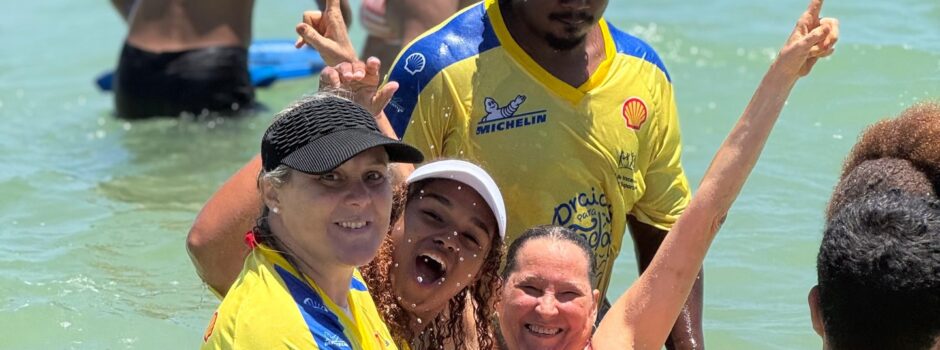Acessibilidade na areia: Praia Para Todos integra o Dia de Iemanjá no Arpoador pela primeira vez