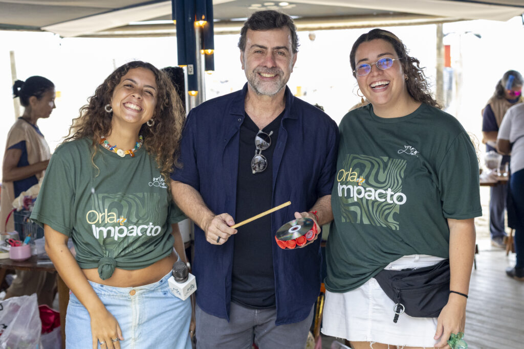 Orla Rio leva Reciclobloco para o calçadão e transforma reciclagem em Carnaval 3