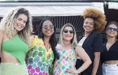 Dia da Mulher na orla: programação especial e pausa à beira-mar
