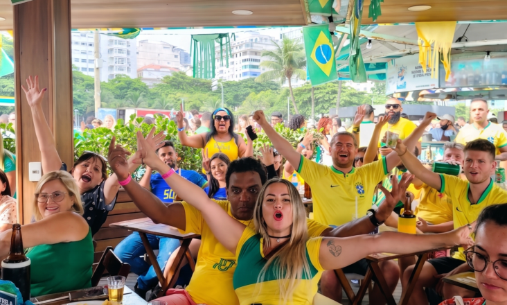 Arena Orla promete transformar os quiosques da praia em pontos de encontro durante a Copa do Mundo 2