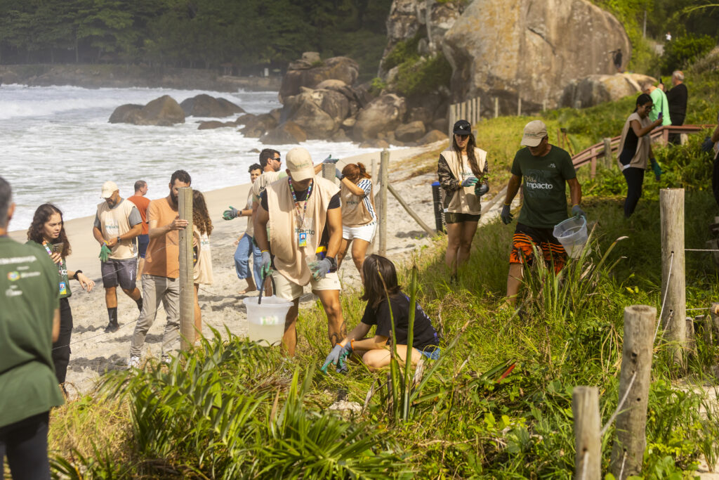 Dia da Praia: Orla Rio lança movimento que convida cariocas e turistas a retribuírem o carinho pelo mar