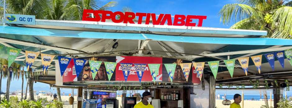 Esportiva Bet promove ativações interativas durante os dias de jogos na orla de Copacabana