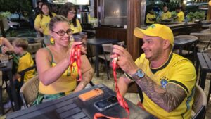 Esportiva Bet dá sequência às ativações na orla carioca durante a temporada de jogos 5