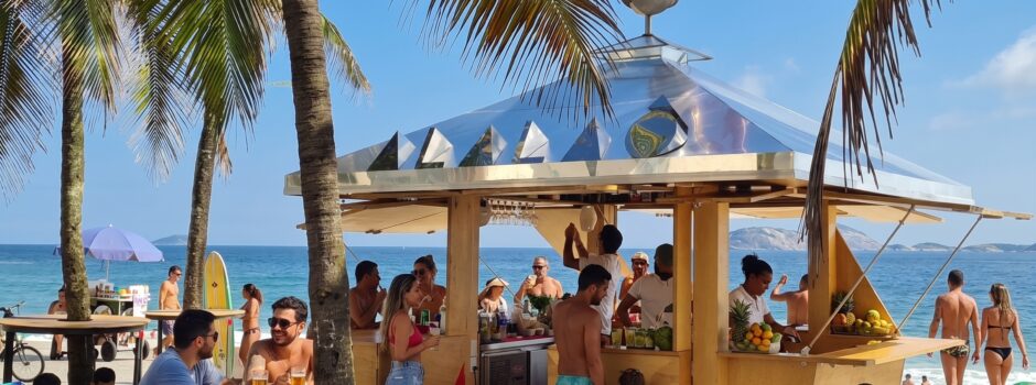 Novidade na orla: Bamba estreia no Rio com degustação no Alalaô Kiosk