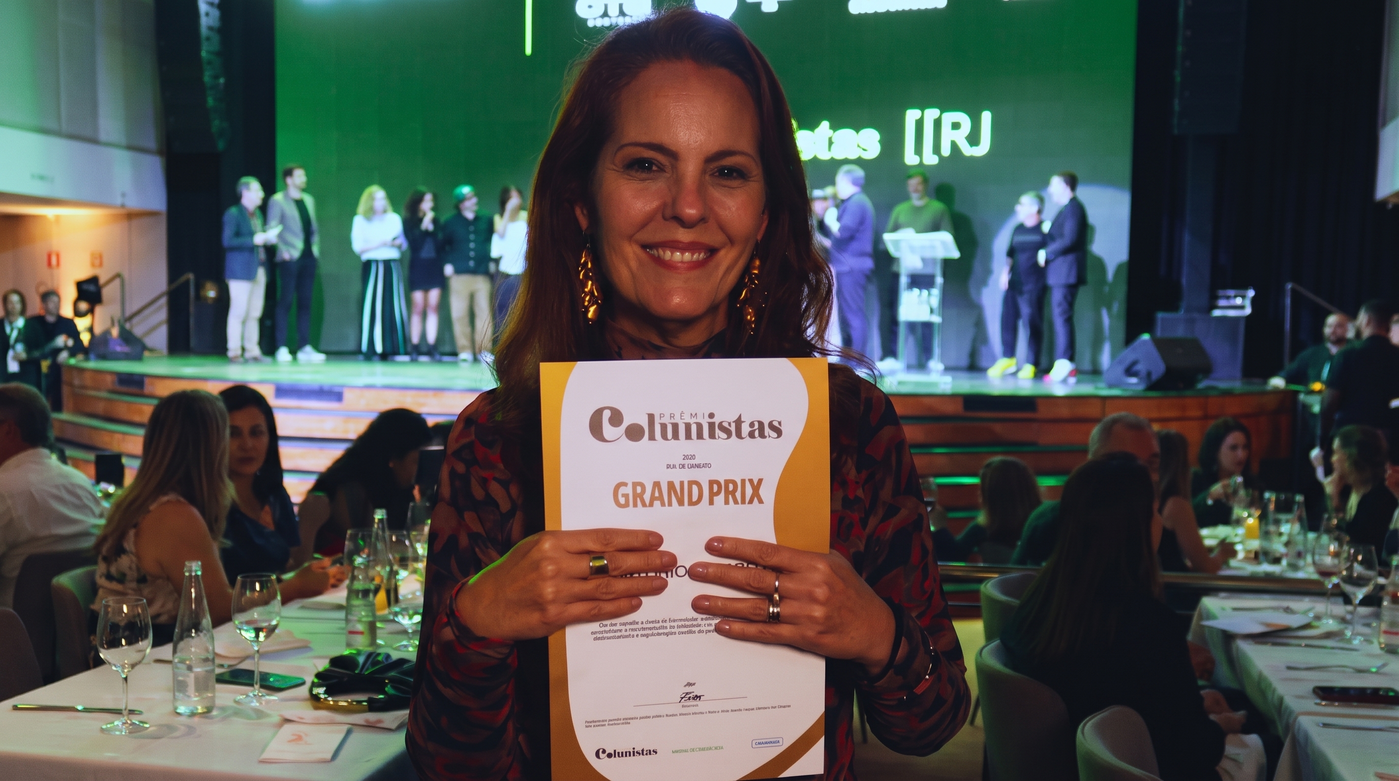 Ingrid Lagrotta recebe Prêmio Colunistas e destaca inovação no marketing da Orla Rio 1