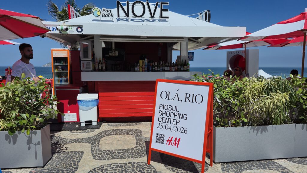 Publicidade em quiosques: como as marcas estão criando experiências na orla do Rio 7